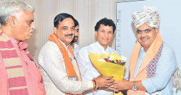 CM assures help to Raj couple hurt in J&K